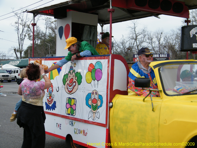 Krewe-of-Rhea-2009-Metairie-Mardi-Gras-Harriet-Cross-7777