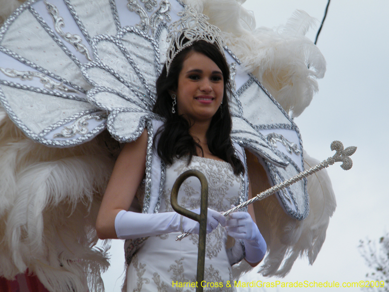 Krewe-of-Rhea-2009-Metairie-Mardi-Gras-Harriet-Cross-7796