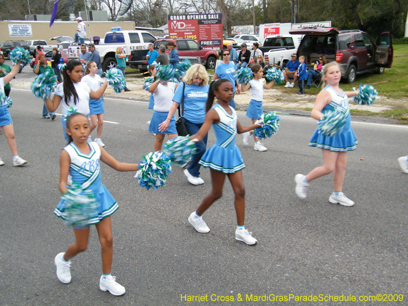 Krewe-of-Rhea-2009-Metairie-Mardi-Gras-Harriet-Cross-7811