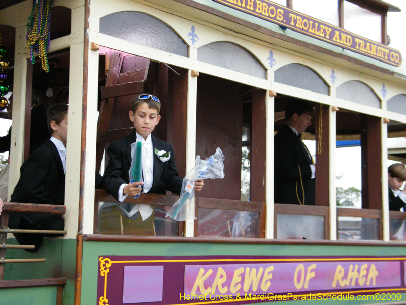 Krewe-of-Rhea-2009-Metairie-Mardi-Gras-Harriet-Cross-7816