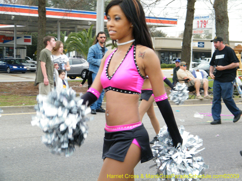 Krewe-of-Rhea-2009-Metairie-Mardi-Gras-Harriet-Cross-7845