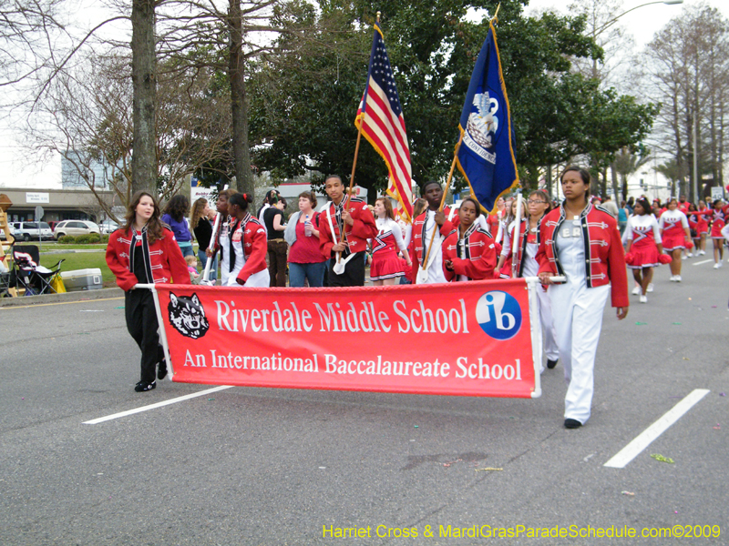 Krewe-of-Rhea-2009-Metairie-Mardi-Gras-Harriet-Cross-7855