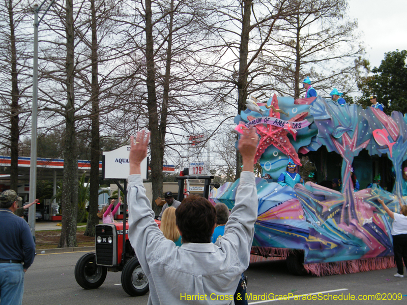 Krewe-of-Rhea-2009-Metairie-Mardi-Gras-Harriet-Cross-7883