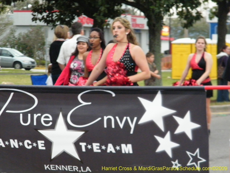 Krewe-of-Rhea-2009-Metairie-Mardi-Gras-Harriet-Cross-7933