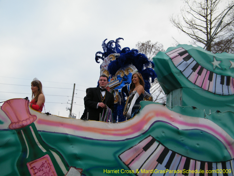 Krewe-of-Rhea-2009-Metairie-Mardi-Gras-Harriet-Cross-7937
