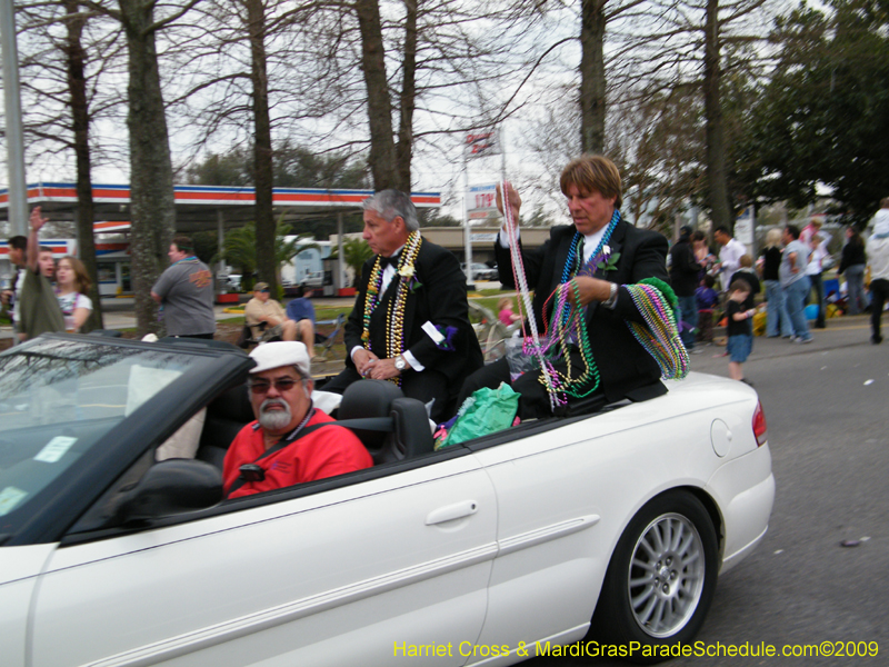 Krewe-of-Rhea-2009-Metairie-Mardi-Gras-Harriet-Cross-7965