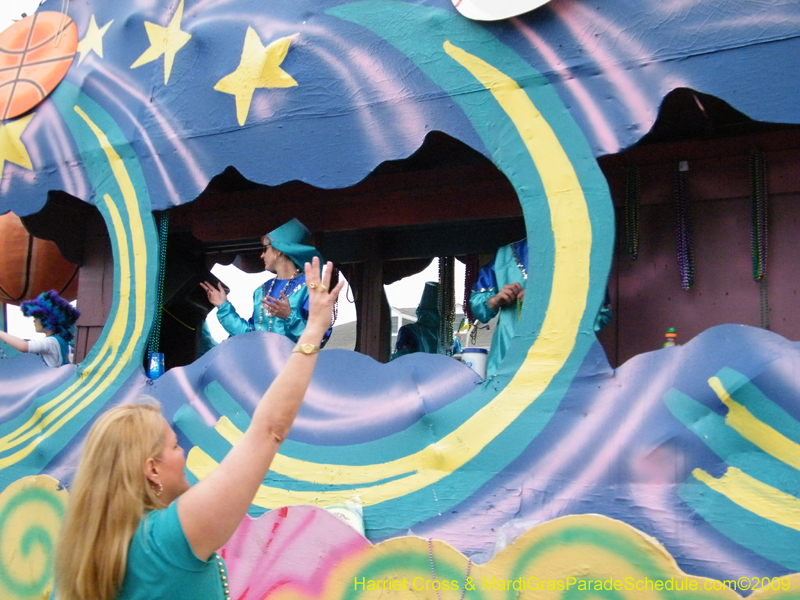 Krewe-of-Rhea-2009-Metairie-Mardi-Gras-Harriet-Cross-7973