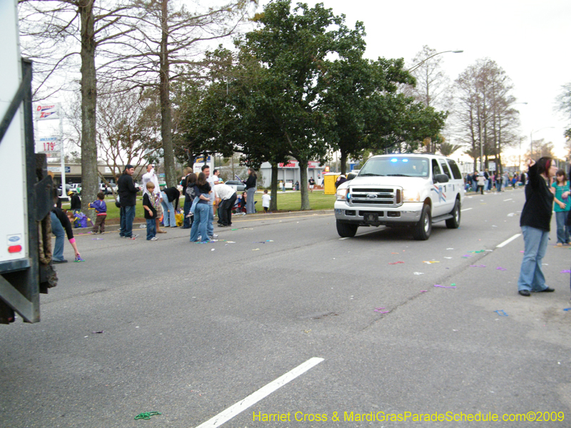 Krewe-of-Rhea-2009-Metairie-Mardi-Gras-Harriet-Cross-7976