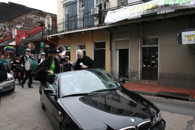 Mardi-Gras-2008-Shangri-la- Stroll-French-Quarter-5175