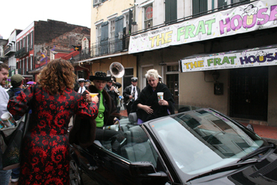 Mardi-Gras-2008-Shangri-la- Stroll-French-Quarter-5178
