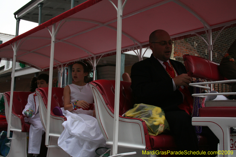 2009-Mystic-Krewe-of-Shangri-LA-French-Quarter-New-Orleans-Mardi-Gras-0417