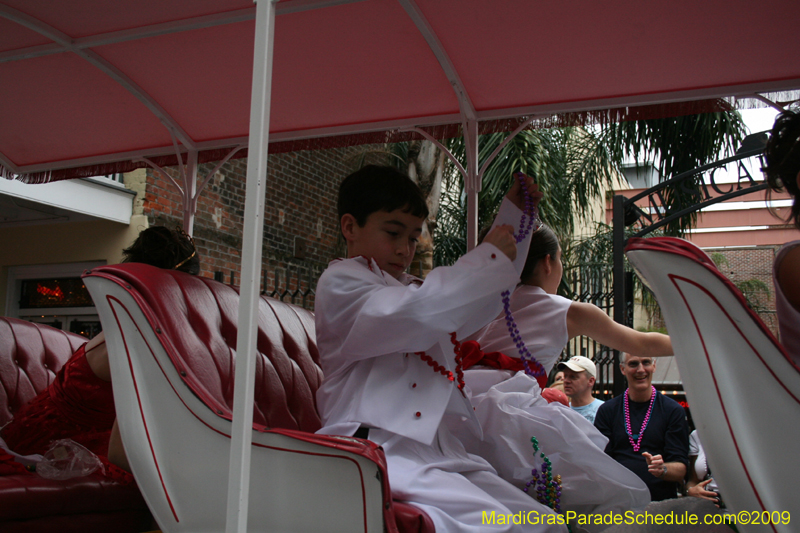 2009-Mystic-Krewe-of-Shangri-LA-French-Quarter-New-Orleans-Mardi-Gras-0418