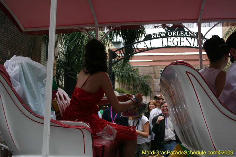 2009-Mystic-Krewe-of-Shangri-LA-French-Quarter-New-Orleans-Mardi-Gras-0419