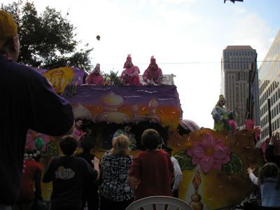 2008-Krewe-of-Thoth-New-Orleans-Mardi-Gras-Parade-30006