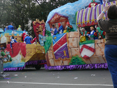 2008-Krewe-of-Thoth-New-Orleans-Mardi-Gras-Parade-300242
