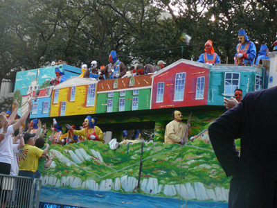 2008-Krewe-of-Thoth-New-Orleans-Mardi-Gras-Parade-300267