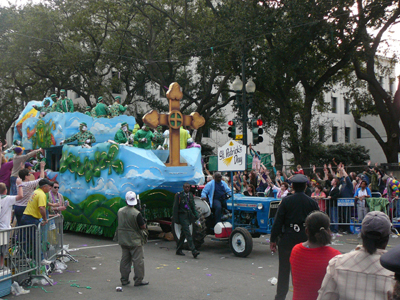 2008-Krewe-of-Thoth-New-Orleans-Mardi-Gras-Parade-300287