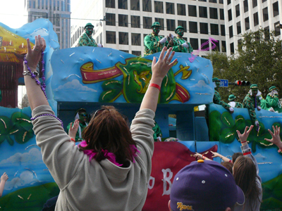 2008-Krewe-of-Thoth-New-Orleans-Mardi-Gras-Parade-300289