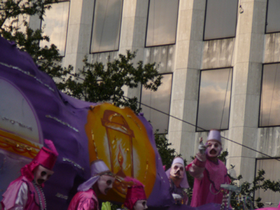 2008-Krewe-of-Thoth-New-Orleans-Mardi-Gras-Parade-300315