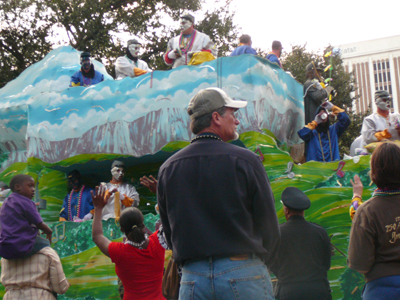 2008-Krewe-of-Thoth-New-Orleans-Mardi-Gras-Parade-300341