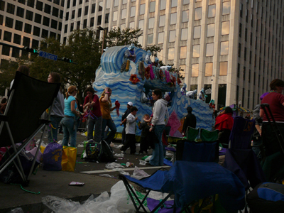 2008-Krewe-of-Thoth-New-Orleans-Mardi-Gras-Parade-300347