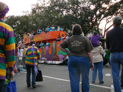 2008-Krewe-of-Thoth-New-Orleans-Mardi-Gras-Parade-300348