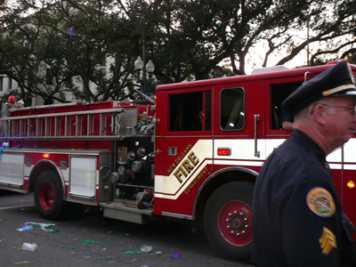 2008-Krewe-of-Thoth-New-Orleans-Mardi-Gras-Parade-300390