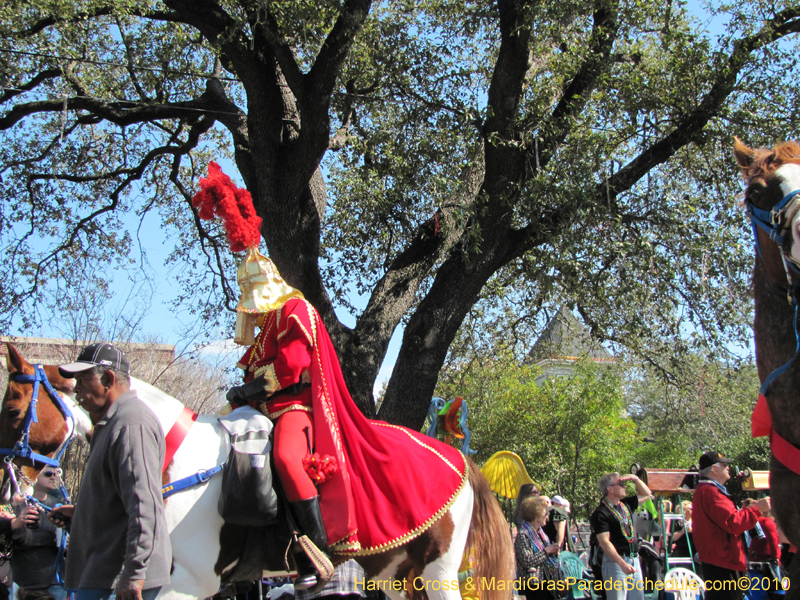 Krewe-of-Thoth-2010-Mardi-Gras-New-Orleans-0922