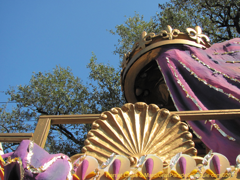 Krewe-of-Thoth-2010-Mardi-Gras-New-Orleans-0924