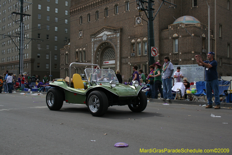 2009-Krewe-of-Tucks-presents-Cone-of-Horror-Tucks-The-Mother-of-all-Parades-Mardi-Gras-New-Orleans-0305