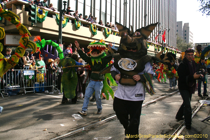 Krewe-of-Tucks-2010-Mardi-Gras-New-Orleans-7640