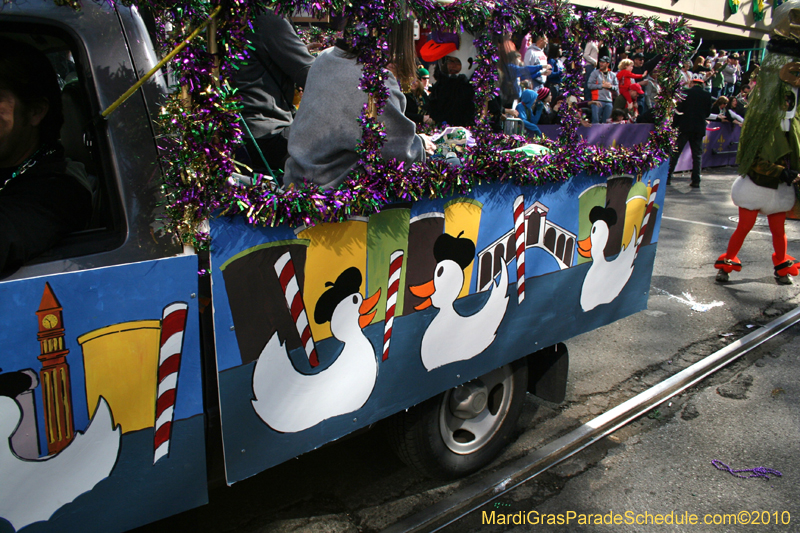 Krewe-of-Tucks-2010-Mardi-Gras-New-Orleans-7675