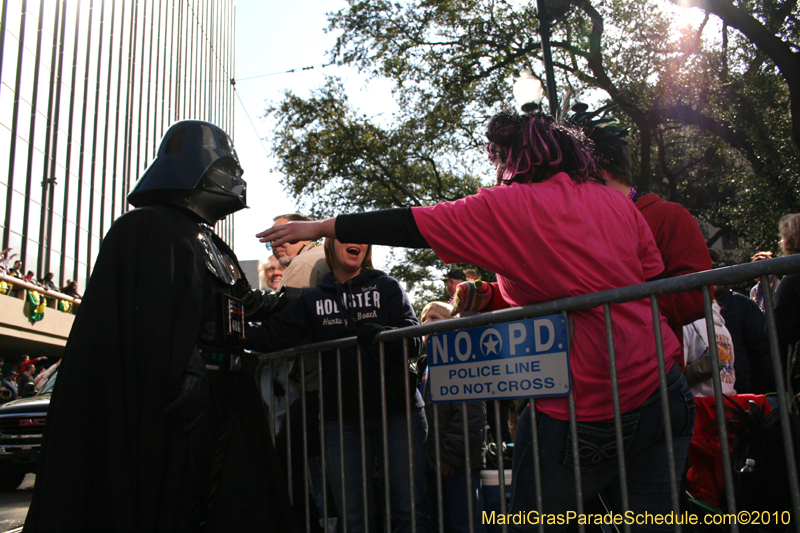 Krewe-of-Tucks-2010-Mardi-Gras-New-Orleans-7702