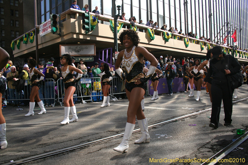 Krewe-of-Tucks-2010-Mardi-Gras-New-Orleans-7711