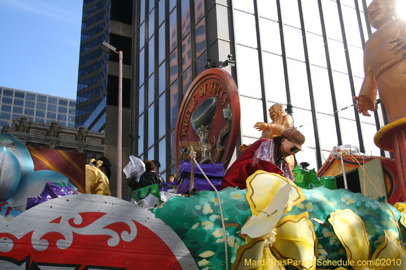 Krewe-of-Tucks-2010-Mardi-Gras-New-Orleans-7755