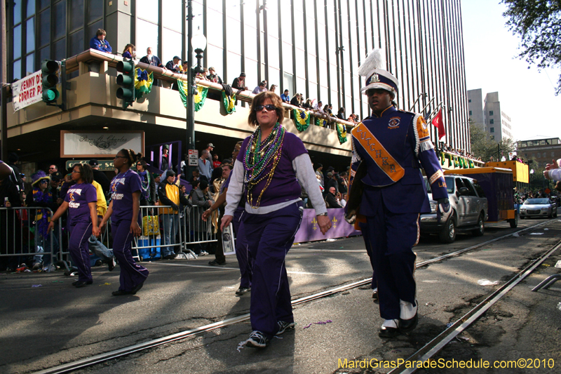 Krewe-of-Tucks-2010-Mardi-Gras-New-Orleans-7855