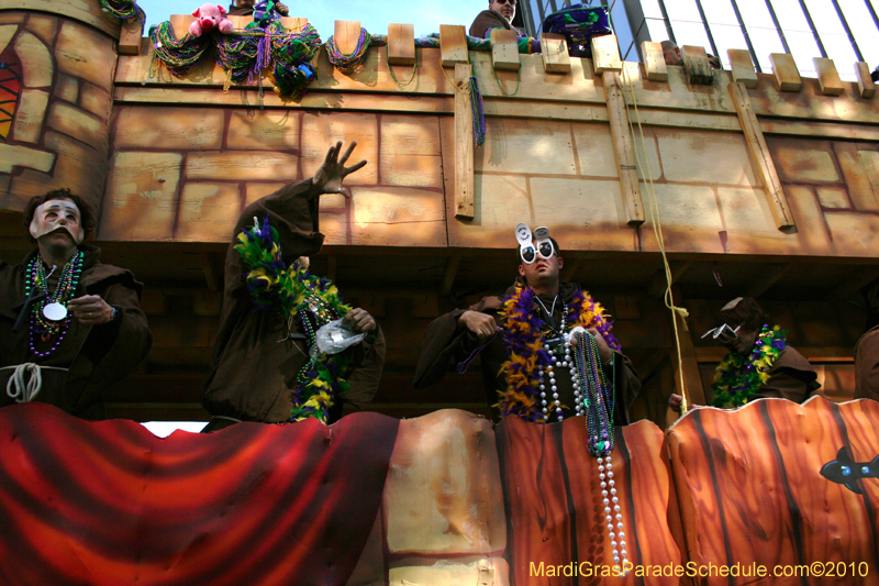Krewe-of-Tucks-2010-Mardi-Gras-New-Orleans-8003