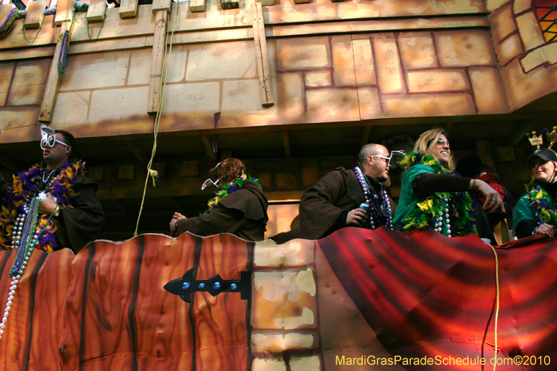Krewe-of-Tucks-2010-Mardi-Gras-New-Orleans-8005