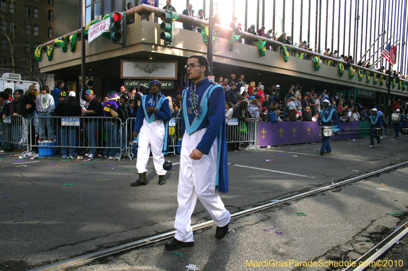 Krewe-of-Tucks-2010-Mardi-Gras-New-Orleans-8029