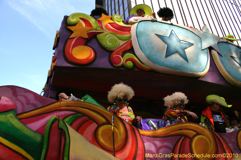 Krewe-of-Tucks-2010-Mardi-Gras-New-Orleans-8039