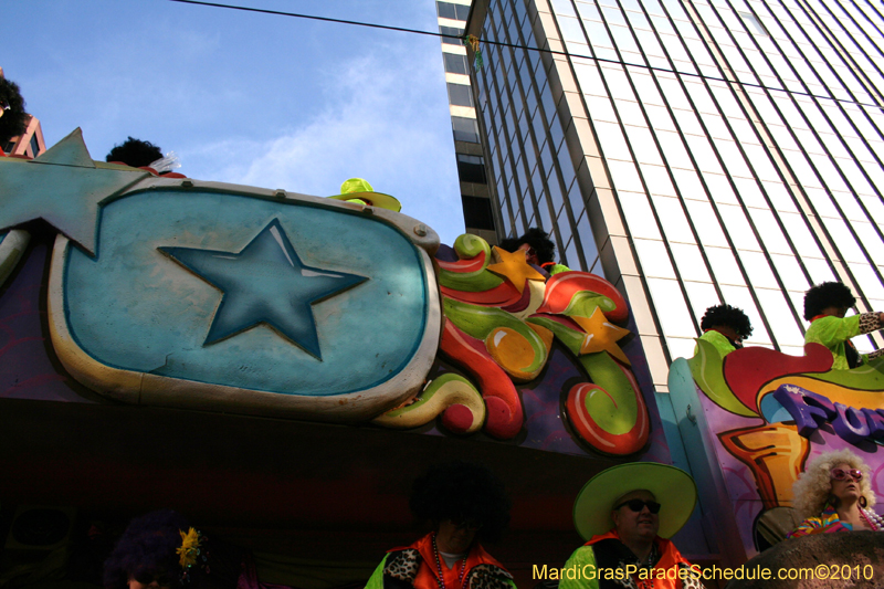Krewe-of-Tucks-2010-Mardi-Gras-New-Orleans-8043