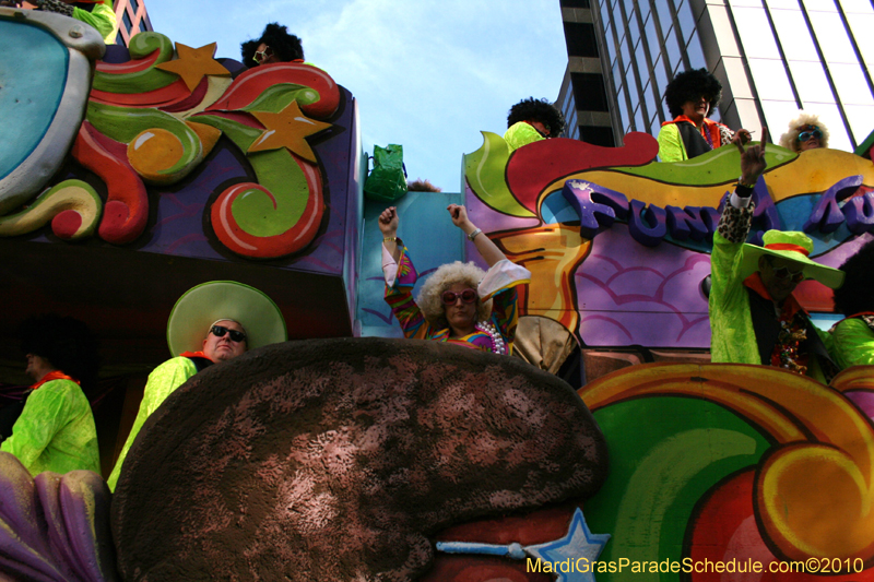 Krewe-of-Tucks-2010-Mardi-Gras-New-Orleans-8045