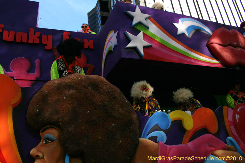 Krewe-of-Tucks-2010-Mardi-Gras-New-Orleans-8050