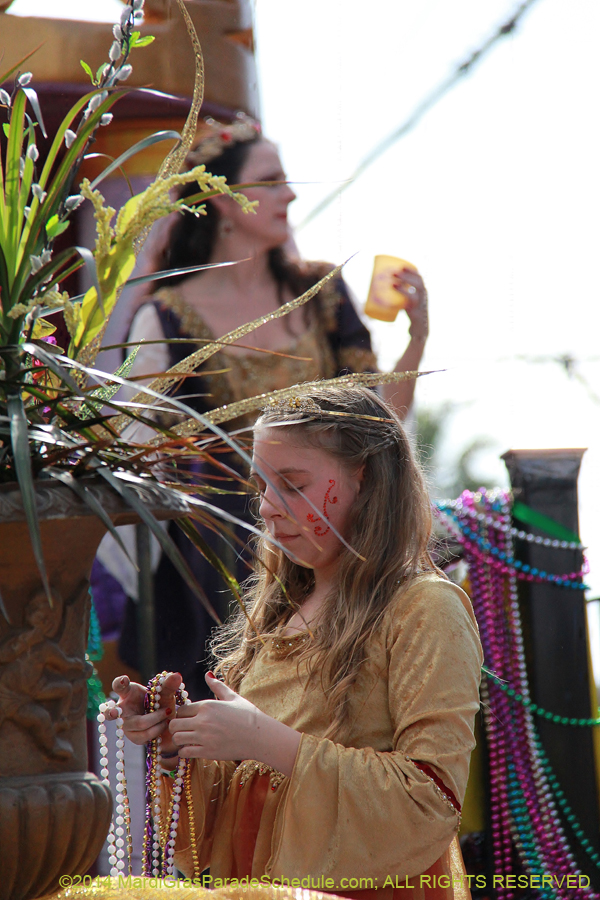 2014-Krewe-of-Tucks-11159