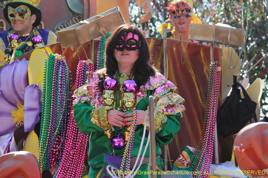 Krewe-of-Tucks-2015-15951