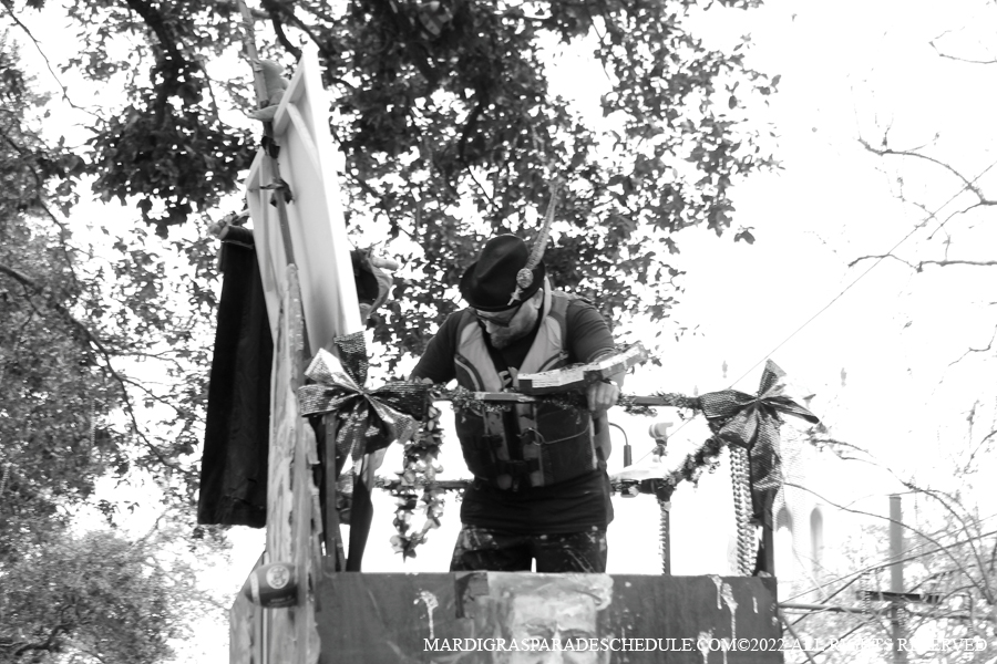 Krewe-of-Tucks-00049-2022