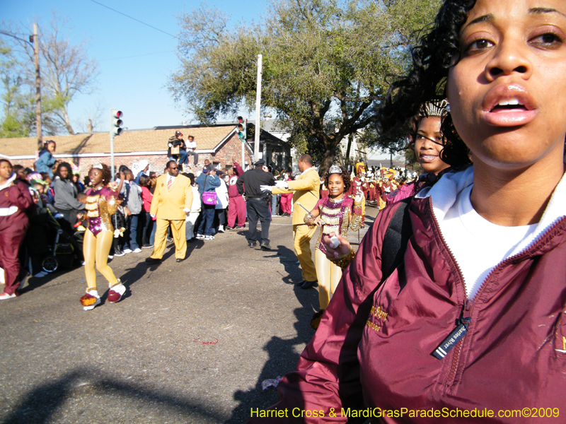 Zulu-Social-Aid-and-Pleasure-Club-2009-Centennial-Parade-mardi-Gras-New-Orleans-Photos-by-Harriet-Cross-0174