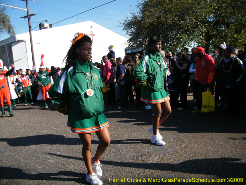 Zulu-Social-Aid-and-Pleasure-Club-2009-Centennial-Parade-mardi-Gras-New-Orleans-Photos-by-Harriet-Cross-0190