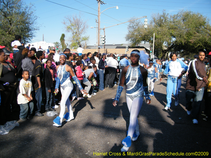 Zulu-Social-Aid-and-Pleasure-Club-2009-Centennial-Parade-mardi-Gras-New-Orleans-Photos-by-Harriet-Cross-0225