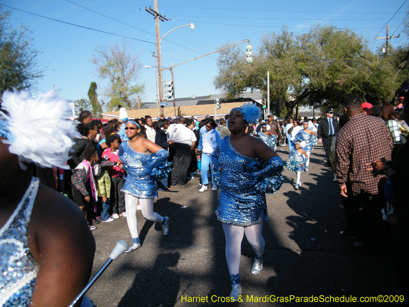 Zulu-Social-Aid-and-Pleasure-Club-2009-Centennial-Parade-mardi-Gras-New-Orleans-Photos-by-Harriet-Cross-0226